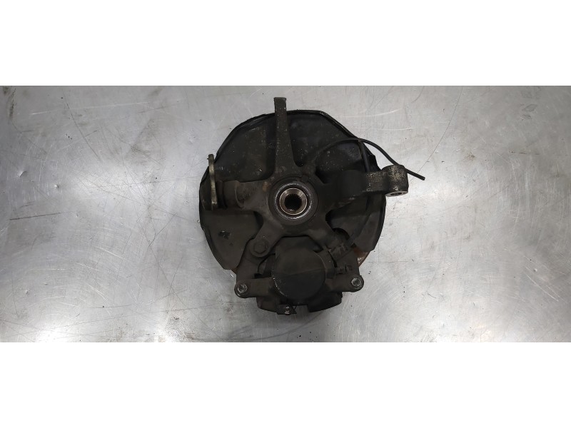 Recambio de mangueta delantera derecha para mercedes clase a (w169) a 200 cdi a-edition referencia OEM IAM A1693300820 A16933701