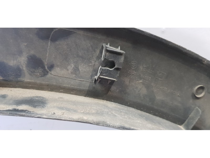 Recambio de aletin trasero izquierdo para ssangyong korando crystal 4x2 referencia OEM IAM 7953034000  