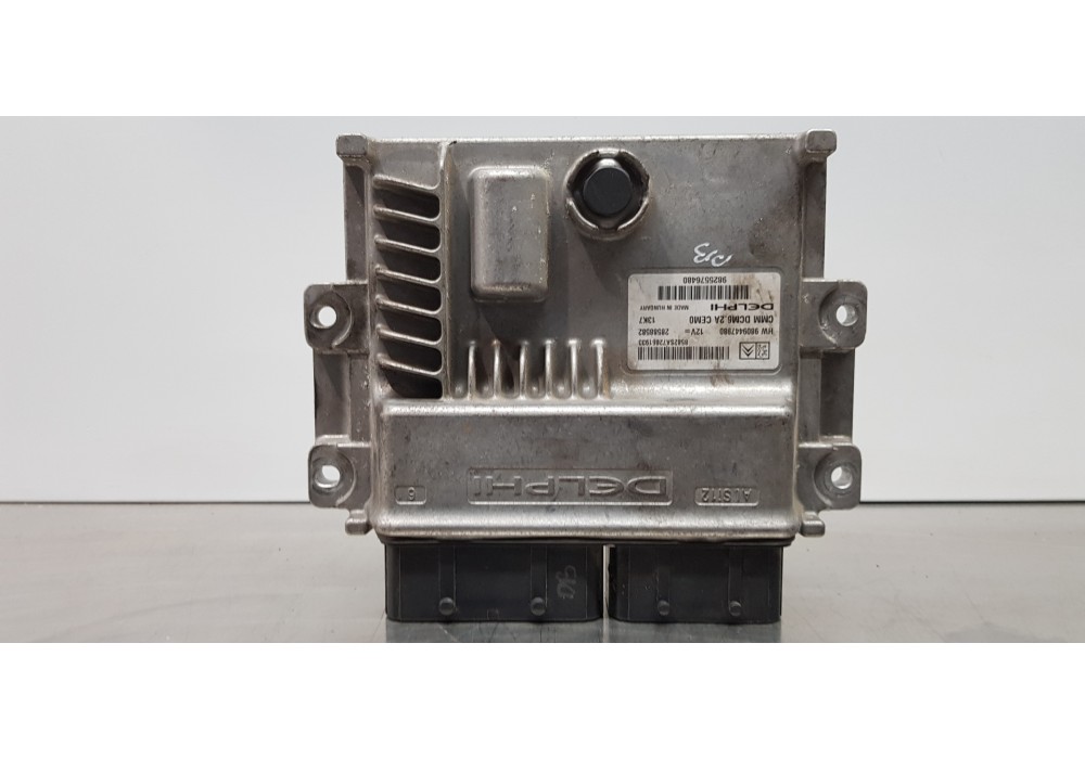 Recambio de centralita motor uce para citroen c4 grand picasso exclusive referencia OEM IAM 9825576480 9809447980 28588582