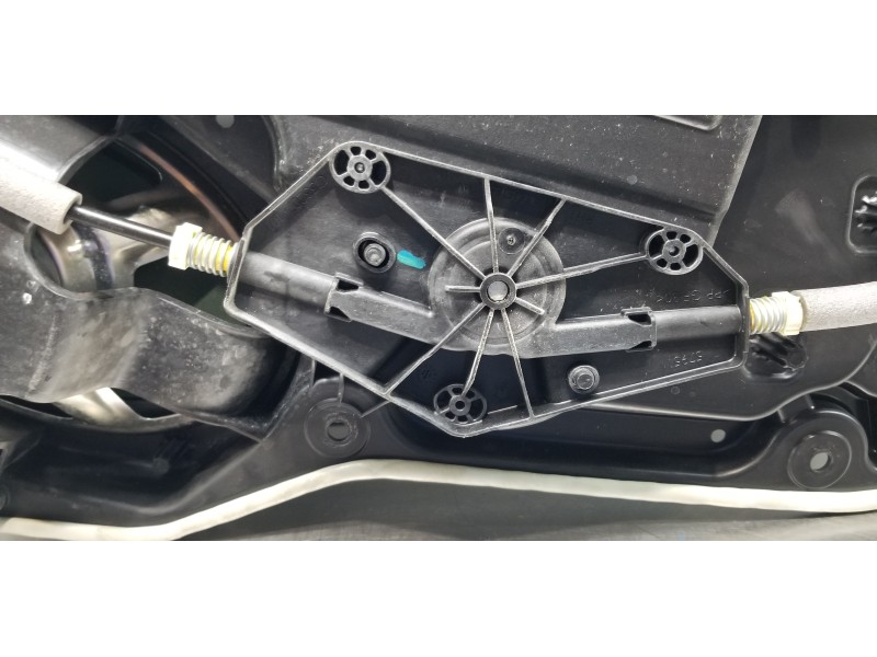 Recambio de elevalunas trasero derecho para jeep compass ii longitude 4x4 referencia OEM IAM 68292132AA 68242305AA 68292086AA