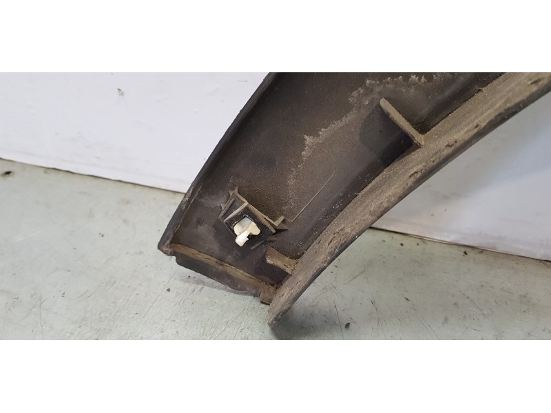 Recambio de aletin trasero izquierdo para ssangyong korando crystal 4x2 referencia OEM IAM 7953034000  