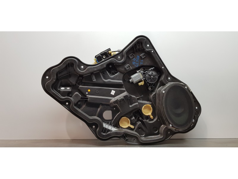 Recambio de elevalunas trasero izquierdo para jeep compass ii longitude 4x4 referencia OEM IAM 68292133AA 68242305AA C54626101