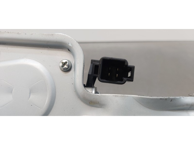 Recambio de motor limpia trasero para hyundai tucson klass 2wd referencia OEM IAM 98700D3000  