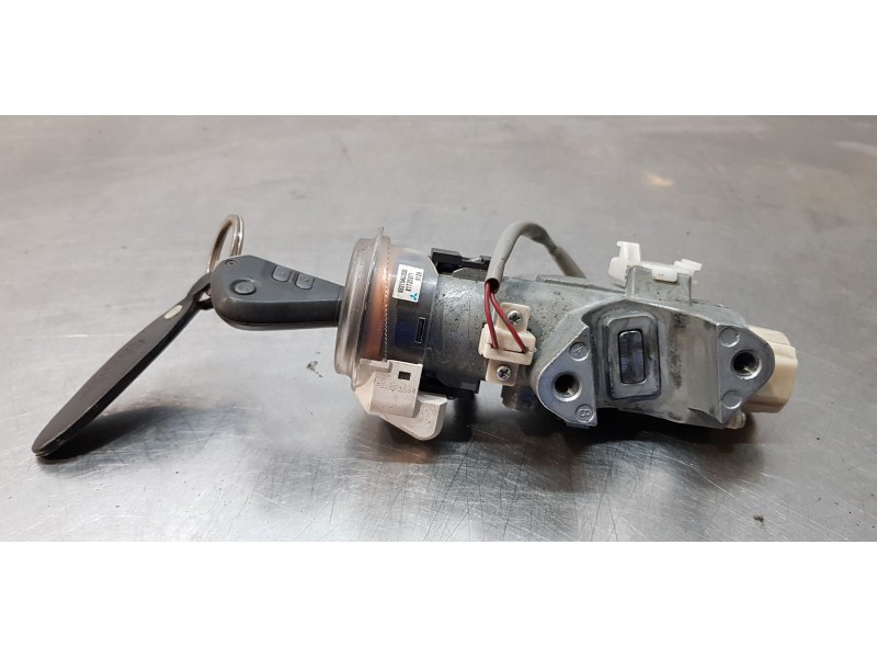 Recambio de antirrobo para subaru legacy familiar/outback b13 (bp) 2.0 d outback classic referencia OEM IAM 88215AG000   Recambio de antirrobo para subaru legacy familiar/outback b13 (bp) 2.0 d outback classic referencia OEM IAM 88215AG000