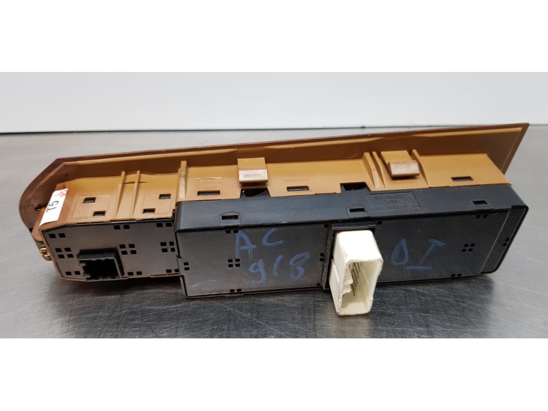 Recambio de mando elevalunas delantero izquierdo para hyundai terracan (hp) 2.9 crdi gl referencia OEM IAM 93501H1120TN   Recambio de mando elevalunas delantero izquierdo para hyundai terracan (hp) 2.9 crdi gl referencia OEM IAM 93501H1120TN