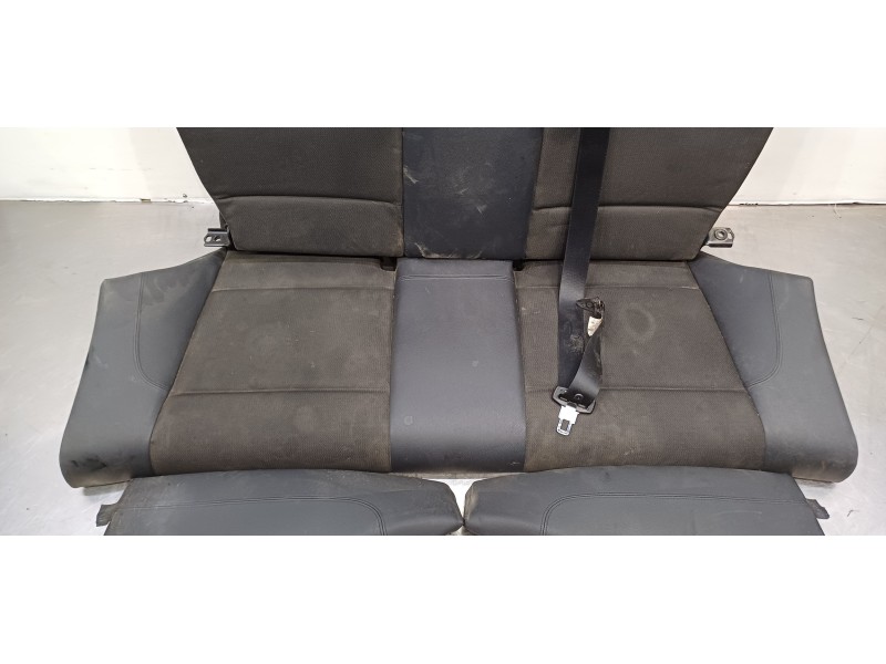 Recambio de juego asientos completo para bmw serie 1 berlina (e81/e87) 116d referencia OEM IAM 52107139031 52106982919 