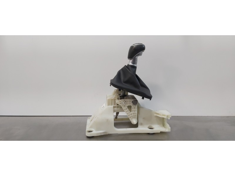 Recambio de palanca cambio para hyundai tucson klass 2wd referencia OEM IAM 43700D7280TRY  