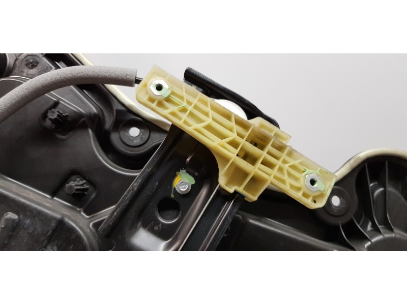 Recambio de elevalunas trasero izquierdo para jeep compass ii longitude 4x4 referencia OEM IAM 68292133AA 68242305AA C54626101