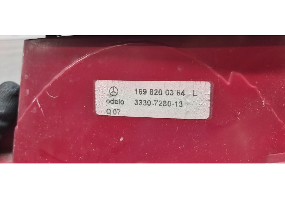 Recambio de piloto trasero izquierdo para mercedes clase a (w169) a 200 cdi a-edition referencia OEM IAM 1698200364  