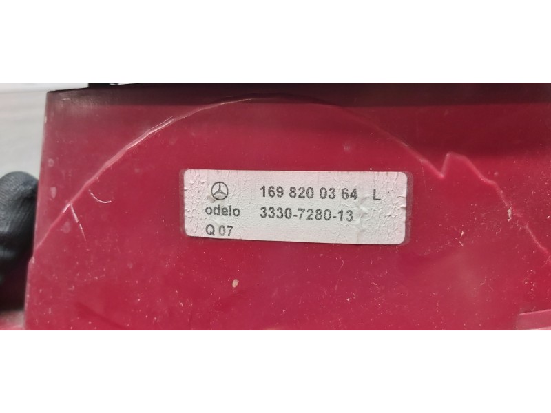 Recambio de piloto trasero izquierdo para mercedes clase a (w169) a 200 cdi a-edition referencia OEM IAM 1698200364  