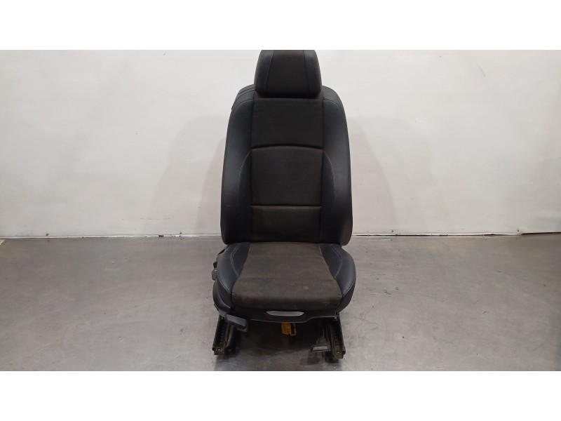 Recambio de juego asientos completo para bmw serie 1 berlina (e81/e87) 116d referencia OEM IAM 52107139031 52106982919 
