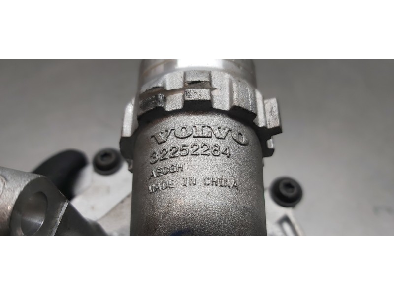 Recambio de bomba agua para volvo xc60 inscription awd referencia OEM IAM 32252284  