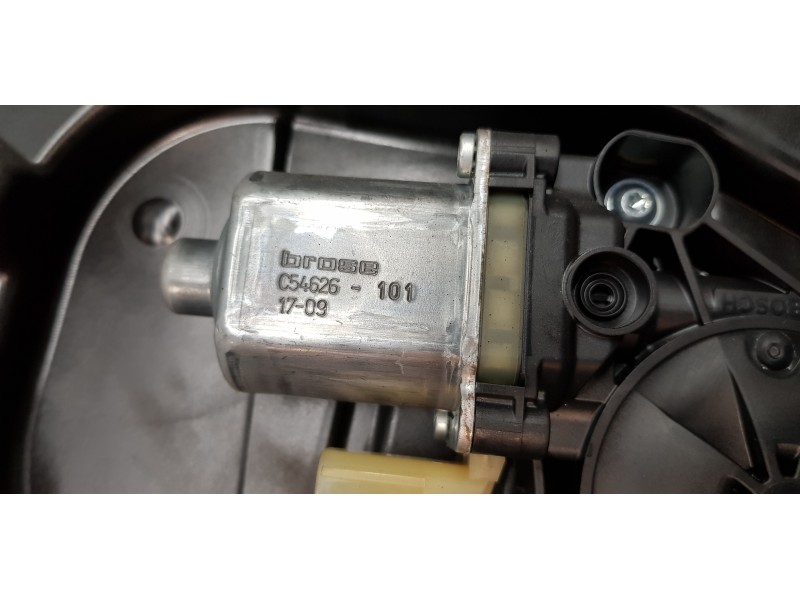 Recambio de elevalunas trasero izquierdo para jeep compass ii longitude 4x4 referencia OEM IAM 68292133AA 68242305AA C54626101