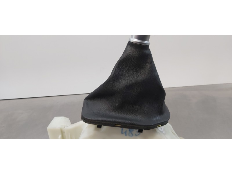 Recambio de palanca cambio para hyundai tucson klass 2wd referencia OEM IAM 43700D7280TRY  