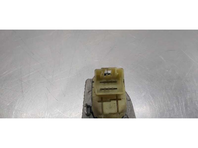 Recambio de mando elevalunas delantero izquierdo para chrysler 300 c touring 3.0 crd referencia OEM IAM 04602781AA  