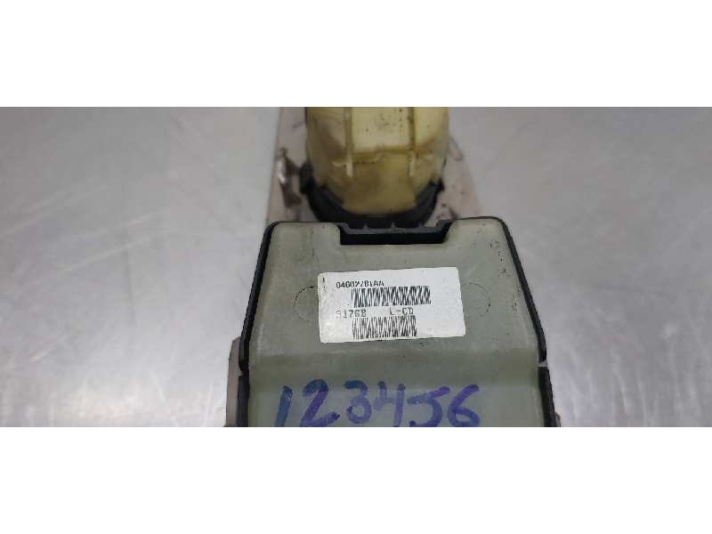 Recambio de mando elevalunas delantero izquierdo para chrysler 300 c touring 3.0 crd referencia OEM IAM 04602781AA  