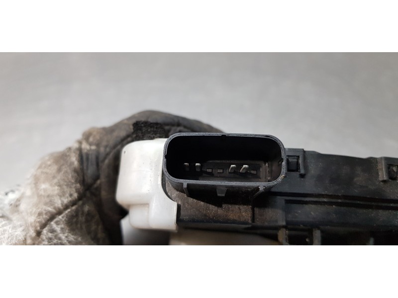 Recambio de cerradura puerta trasera derecha para hyundai ix35 style awd referencia OEM IAM 814202Y010   Recambio de cerradura puerta trasera derecha para hyundai ix35 style awd referencia OEM IAM 814202Y010