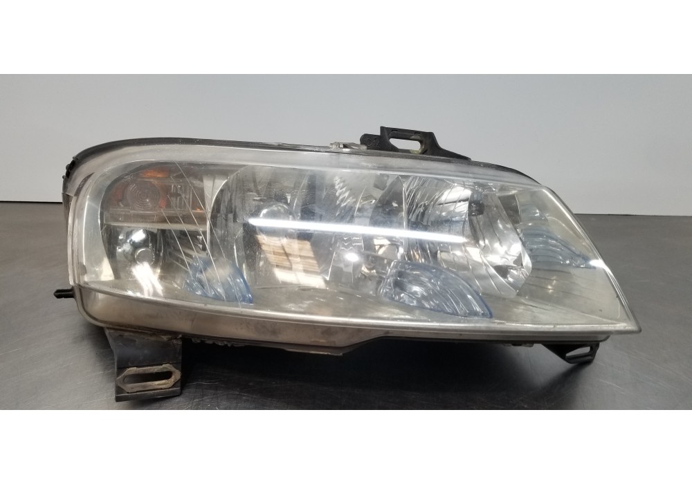 Recambio de faro derecho para fiat stilo (192) 1.9 jtd / 1.9 jtd 115 active referencia OEM IAM 46780792  