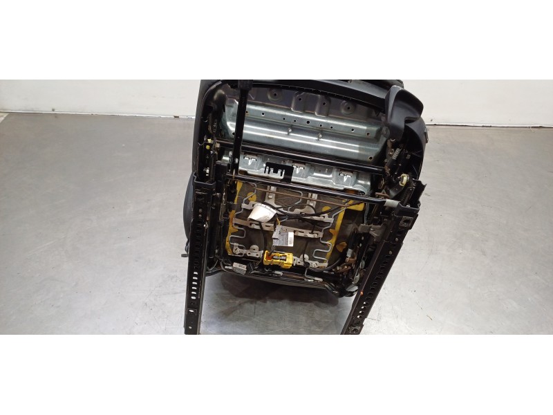 Recambio de juego asientos completo para bmw serie 1 berlina (e81/e87) 116d referencia OEM IAM 52107139031 52106982919 