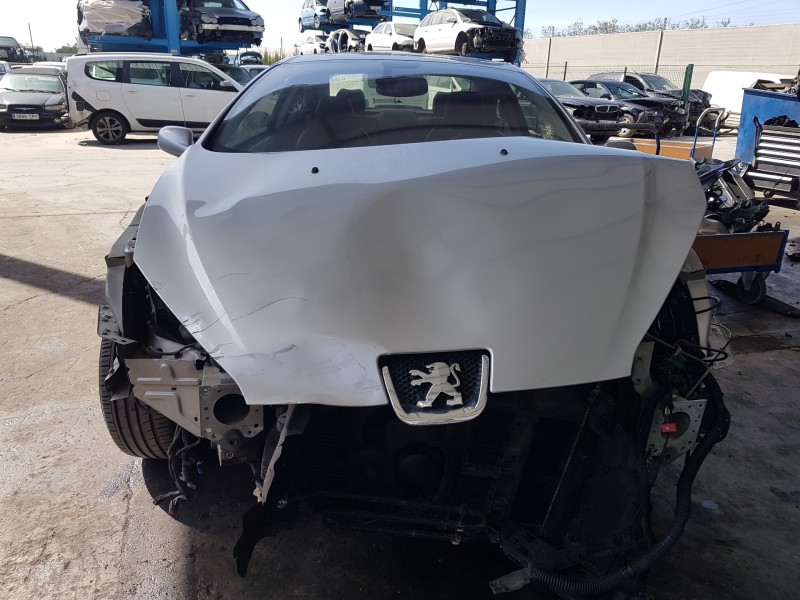 peugeot 407 coupe del año 2017