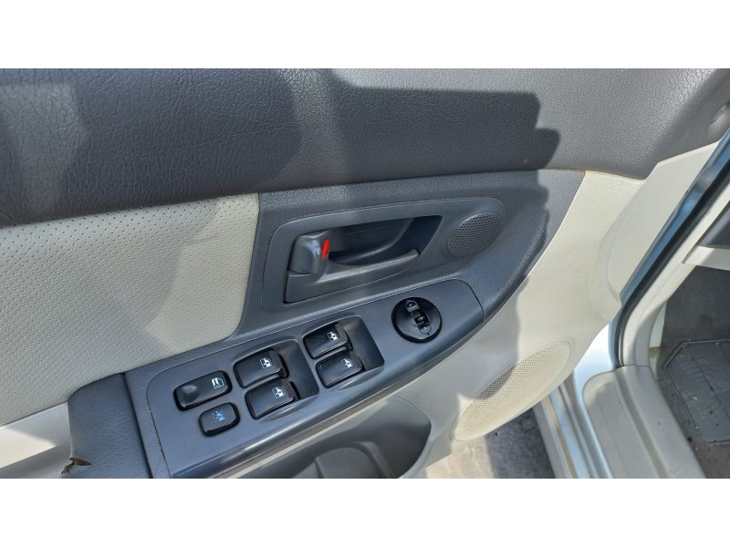 kia cerato del año 2005