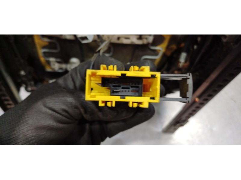 Recambio de juego asientos completo para bmw serie 1 berlina (e81/e87) 116d referencia OEM IAM 52107139031 52106982919 