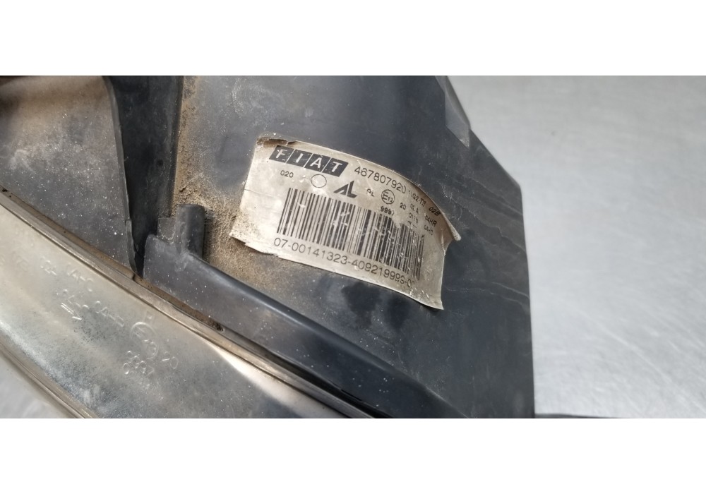 Recambio de faro derecho para fiat stilo (192) 1.9 jtd / 1.9 jtd 115 active referencia OEM IAM 46780792  