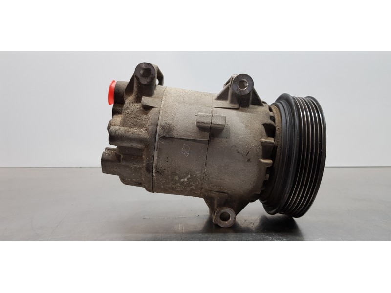 Recambio de compresor aire acondicionado para renault megane ii berlina 3p emotion referencia OEM IAM 8200600110  