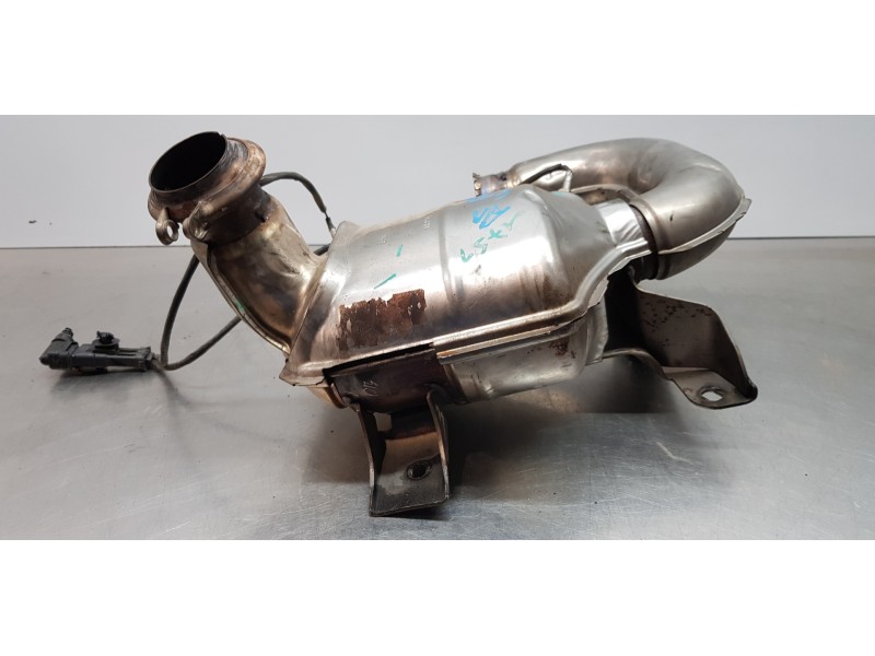 Recambio de catalizador para citroen c4 grand picasso exclusive referencia OEM IAM 9817106280 K727  Recambio de catalizador para citroen c4 grand picasso exclusive referencia OEM IAM 9817106280 K727