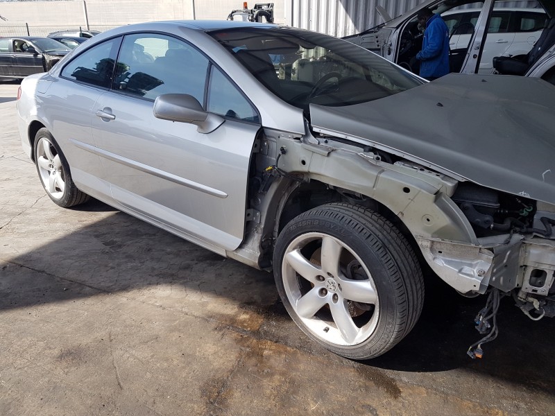 peugeot 407 coupe del año 2017