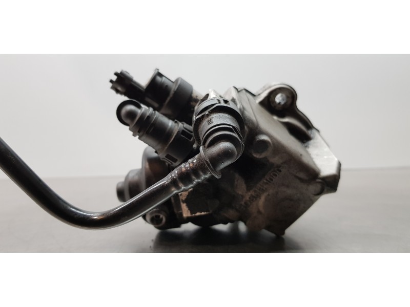 Recambio de bomba inyeccion para hyundai tucson style 4wd referencia OEM IAM 331002F600 0445010598 