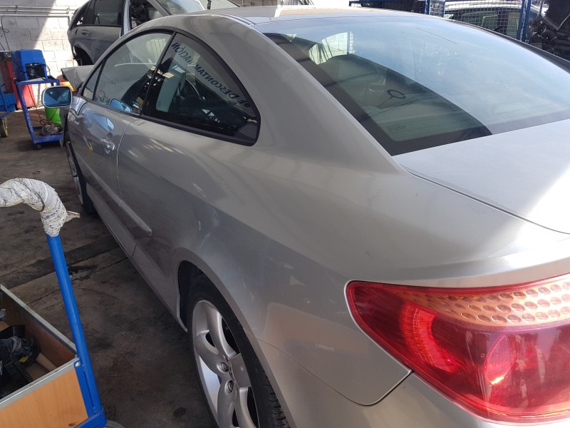 peugeot 407 coupe del año 2017