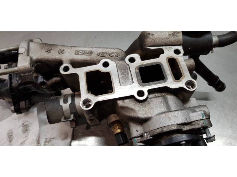 Recambio de valvula egr para hyundai tucson style 4wd referencia OEM IAM 284102F600  