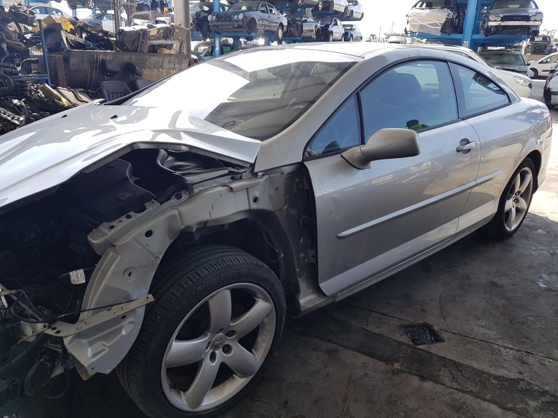 peugeot 407 coupe del año 2017