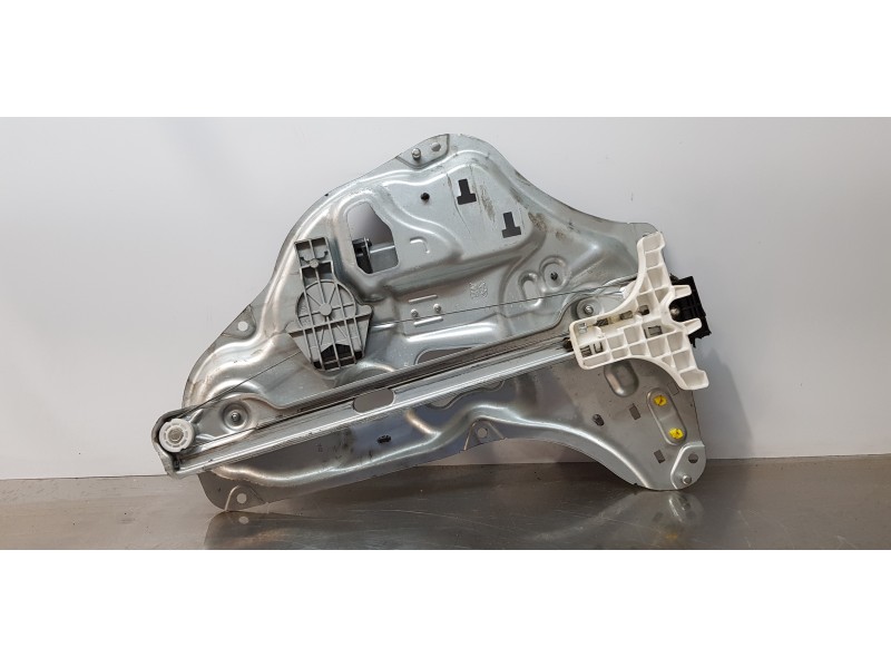 Recambio de elevalunas trasero derecho para hyundai ix35 style awd referencia OEM IAM 834802Y010  