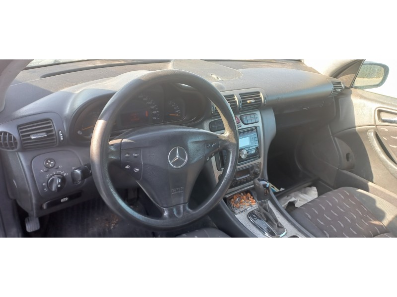 mercedes clase c (w203) sportcoupe del año 2001