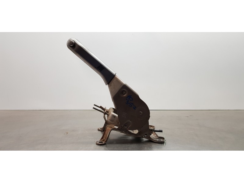 Recambio de palanca freno de mano para renault megane ii berlina 3p emotion referencia OEM IAM 8200540725  