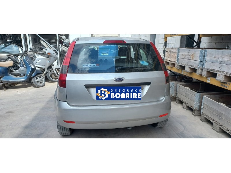 ford fiesta (cbk) del año 2002