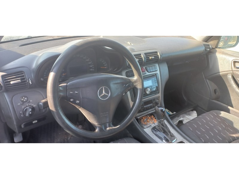 mercedes clase c (w203) sportcoupe del año 2001