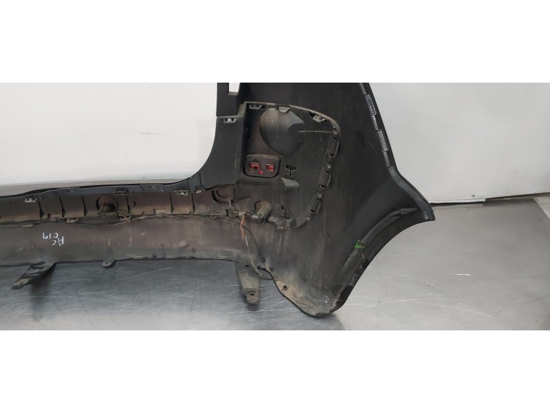 Recambio de paragolpes trasero para renault scenic ii confort dynamique referencia OEM IAM 7701474785  