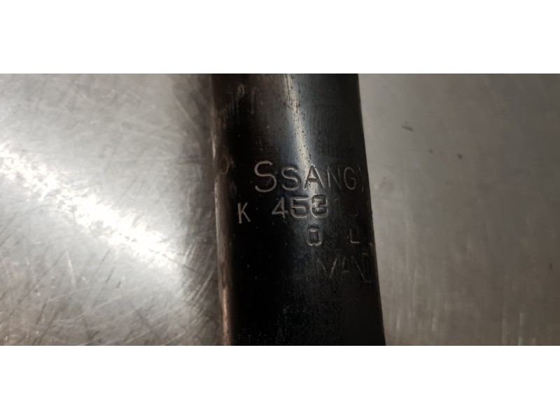 Recambio de amortiguador trasero izquierdo para ssangyong korando crystal 4x2 referencia OEM IAM 4531034000   Recambio de amortiguador trasero izquierdo para ssangyong korando crystal 4x2 referencia OEM IAM 4531034000