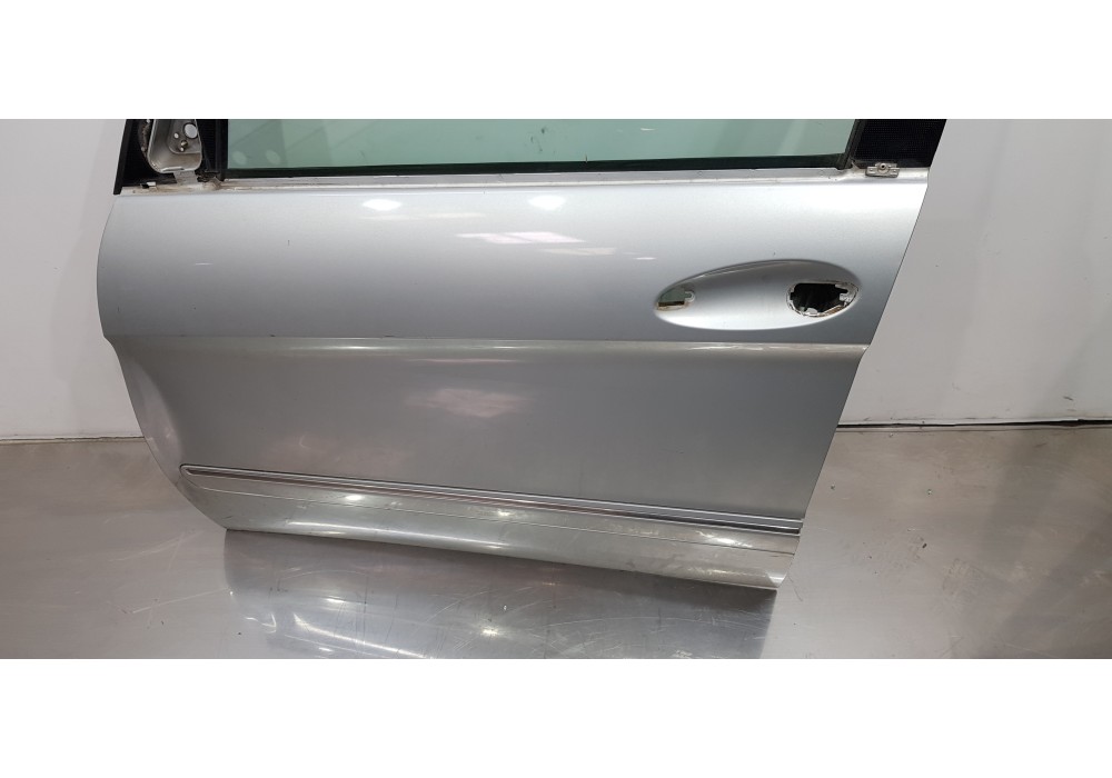 Recambio de puerta delantera izquierda para mercedes clase b (w245) 200 cdi (245.208) referencia OEM IAM   