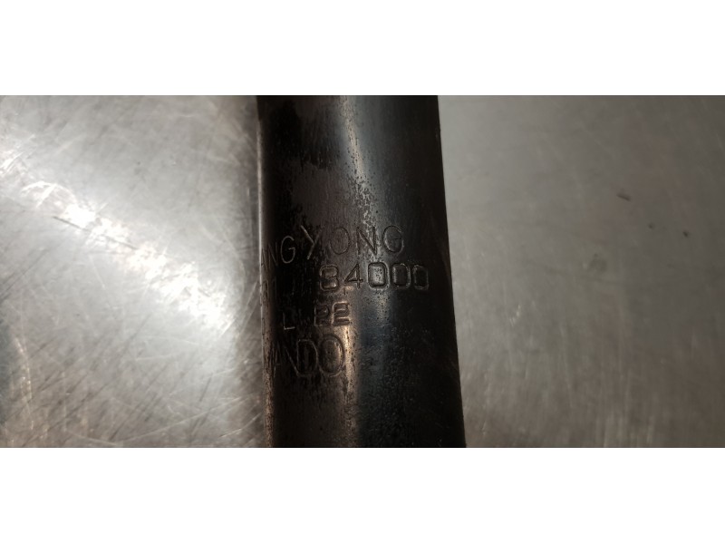 Recambio de amortiguador trasero izquierdo para ssangyong korando crystal 4x2 referencia OEM IAM 4531034000   Recambio de amortiguador trasero izquierdo para ssangyong korando crystal 4x2 referencia OEM IAM 4531034000