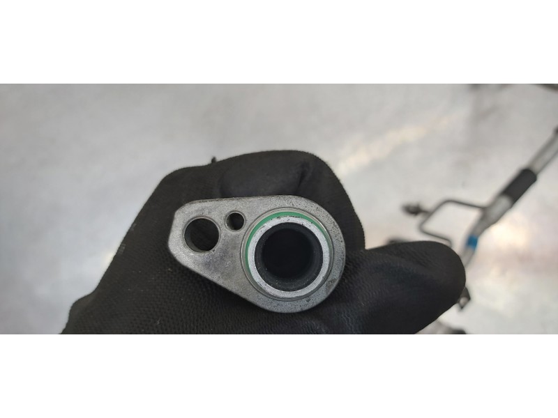 Recambio de tubos aire acondicionado para hyundai tucson klass 2wd referencia OEM IAM 97775D7280  