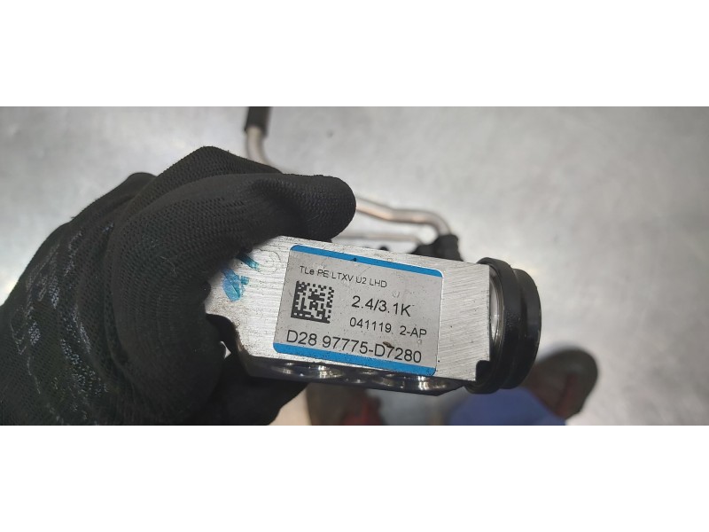 Recambio de tubos aire acondicionado para hyundai tucson klass 2wd referencia OEM IAM 97775D7280  