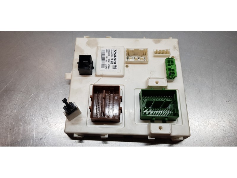 Recambio de modulo confort para volvo xc60 inscription awd referencia OEM IAM 32233588  