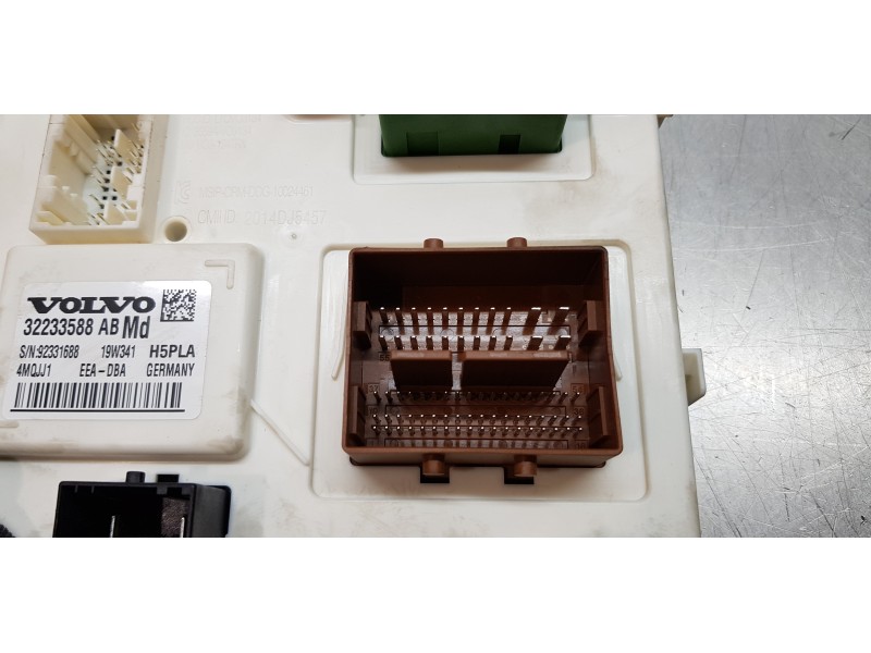 Recambio de modulo confort para volvo xc60 inscription awd referencia OEM IAM 32233588  