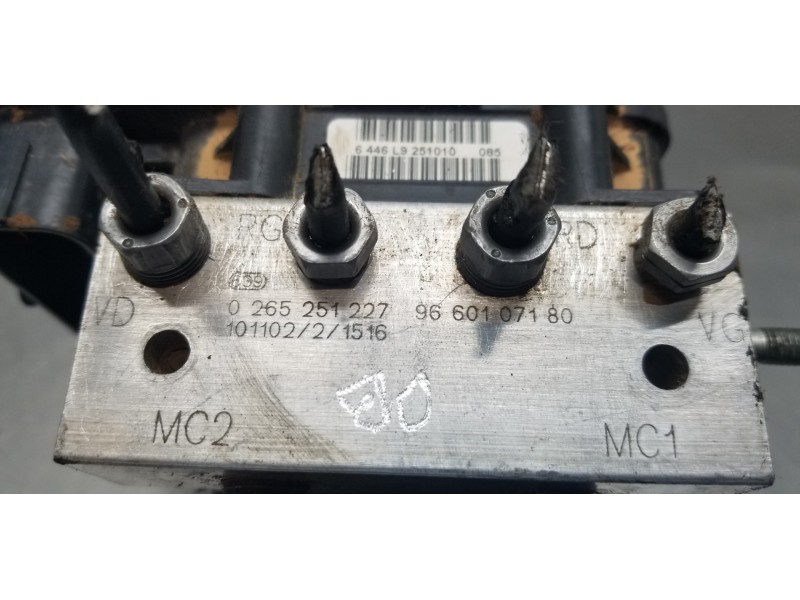 Recambio de abs para peugeot 308 sw confort referencia OEM IAM 9660107180 0265251227 