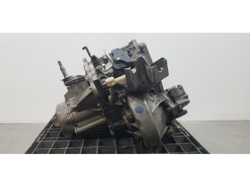 Recambio de caja cambios para peugeot 308 sw confort referencia OEM IAM 20DP42  