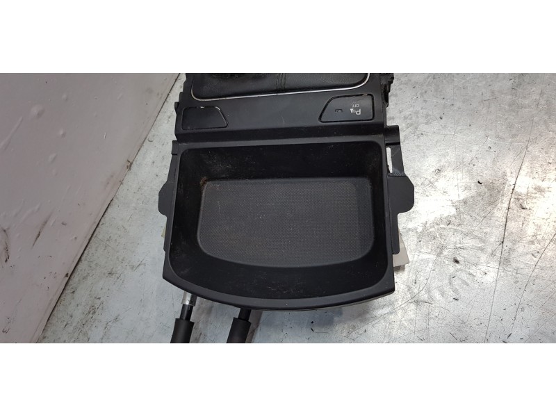 Recambio de palanca cambio para hyundai i30 (gd) classic referencia OEM IAM 43700A5600RY  